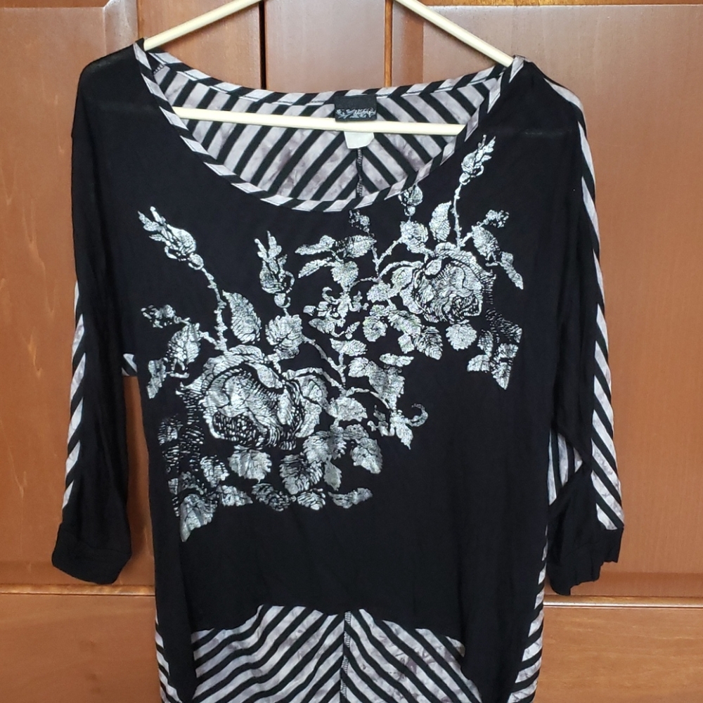 Womans Daytrip top